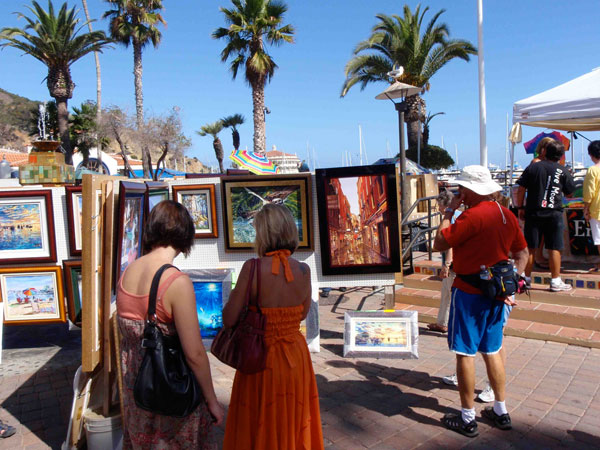 Visitors Viewing Ruth Art. Click here to see enlargement. © Ruth Mayer Fine Art.